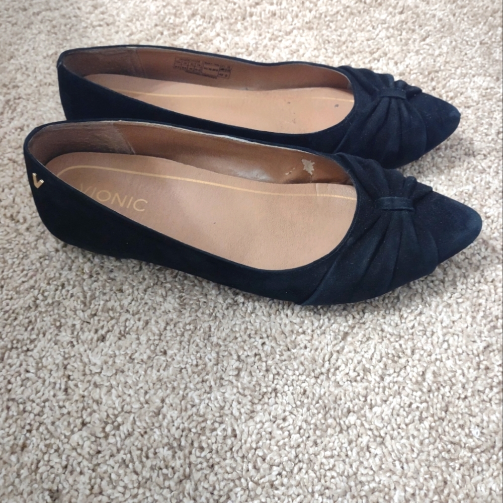 Vionic flats